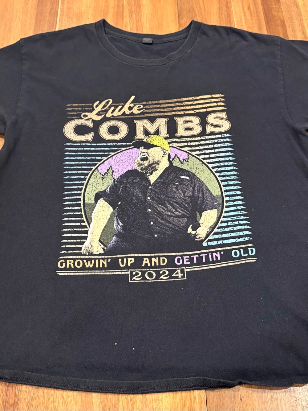Luke Combs 2024 Growin’ Up And Gettin’ Old Tour Graphic T-Shirt Black
